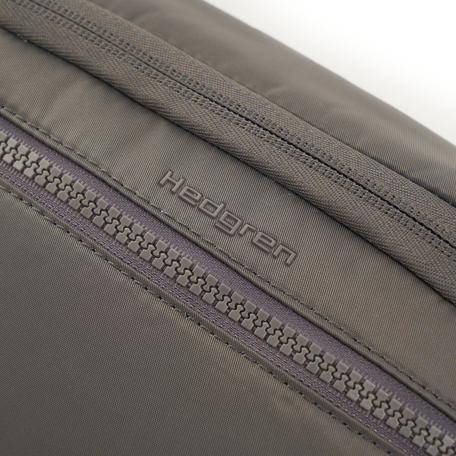 HITC10/137-01 Сумка на пояс HITC10 Inter City Waistbag HIKE XL RFID Hedgren Inter-City  - Вид №3