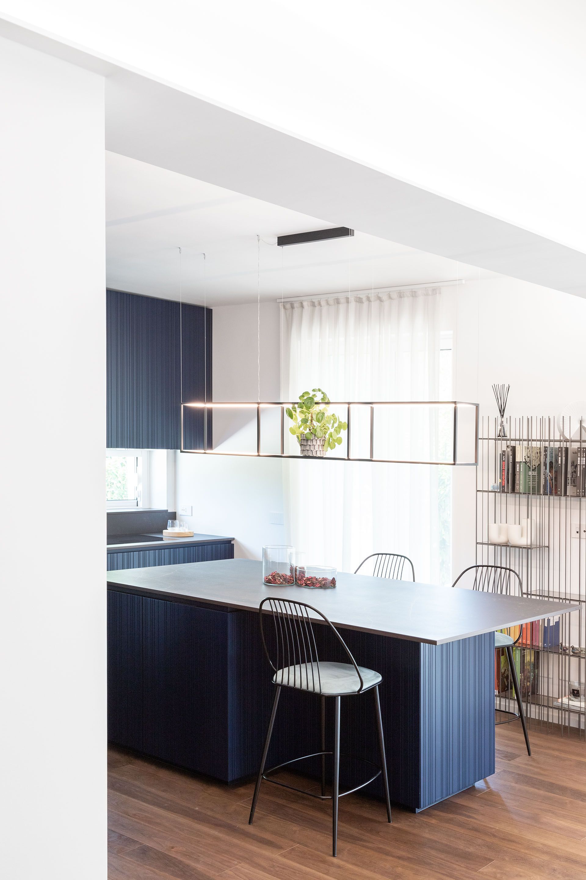 Угловая кухня с центральным островом и обшивкой TM Italia Cucine ARCH-00037367 - Вид №1