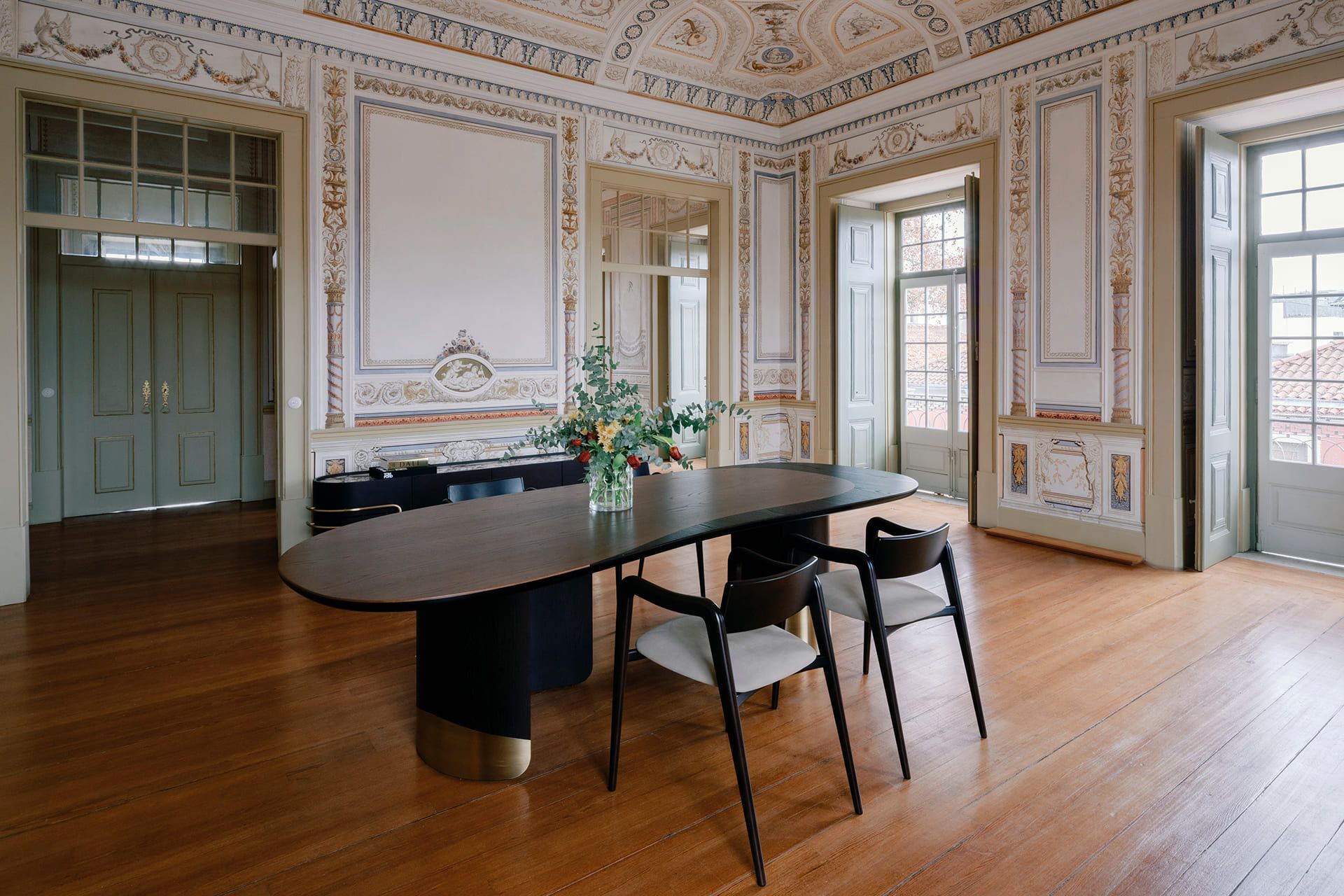 Обеденный стол из шпона Greenapple Armona ARCH-00010729 - Вид №1