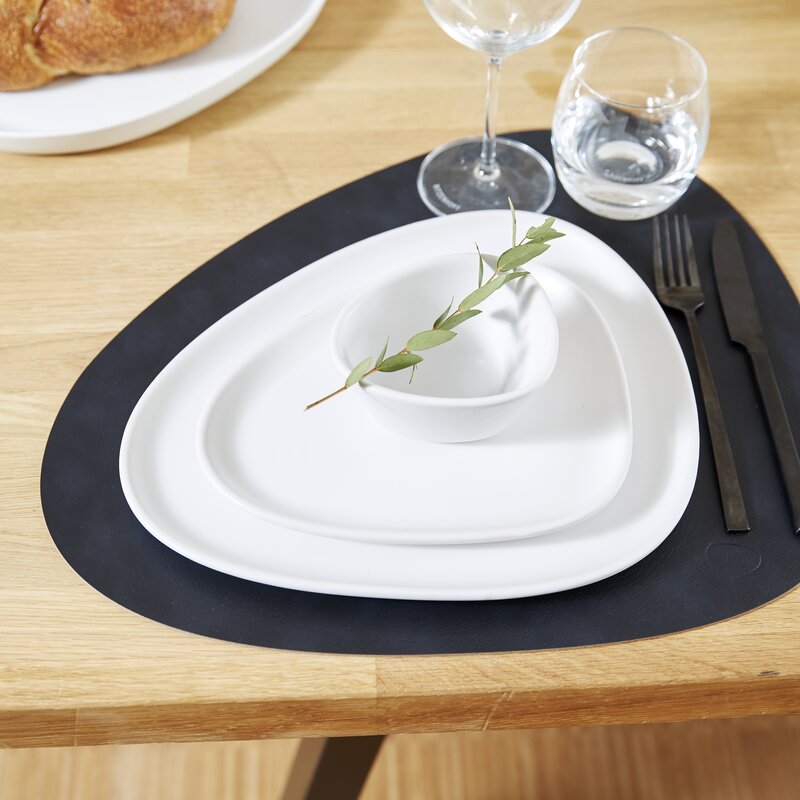 990175 Тарелка маленькая 1 шт (22х19х1,5см) каменная керамика, белая;LIND DNA  - Вид №1