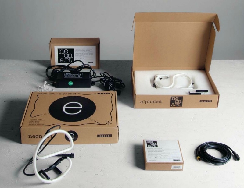 Светильник настенный белый Seletti Letter 01422 H SELETTI  00-3882925 Белый  - Вид №3