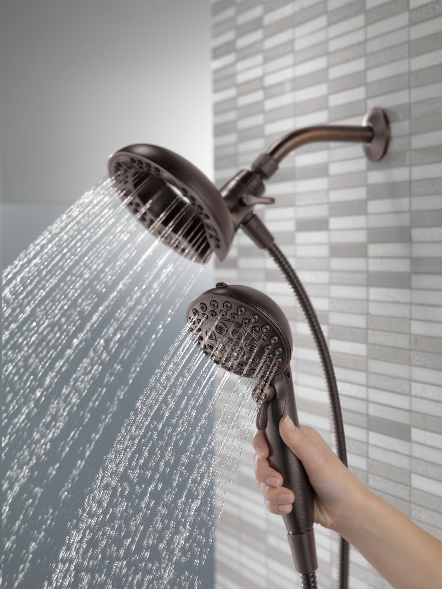 75588RB In2ition® Душ два в одном Delta Faucet Universal Showering Венецианская бронза  - Вид №6