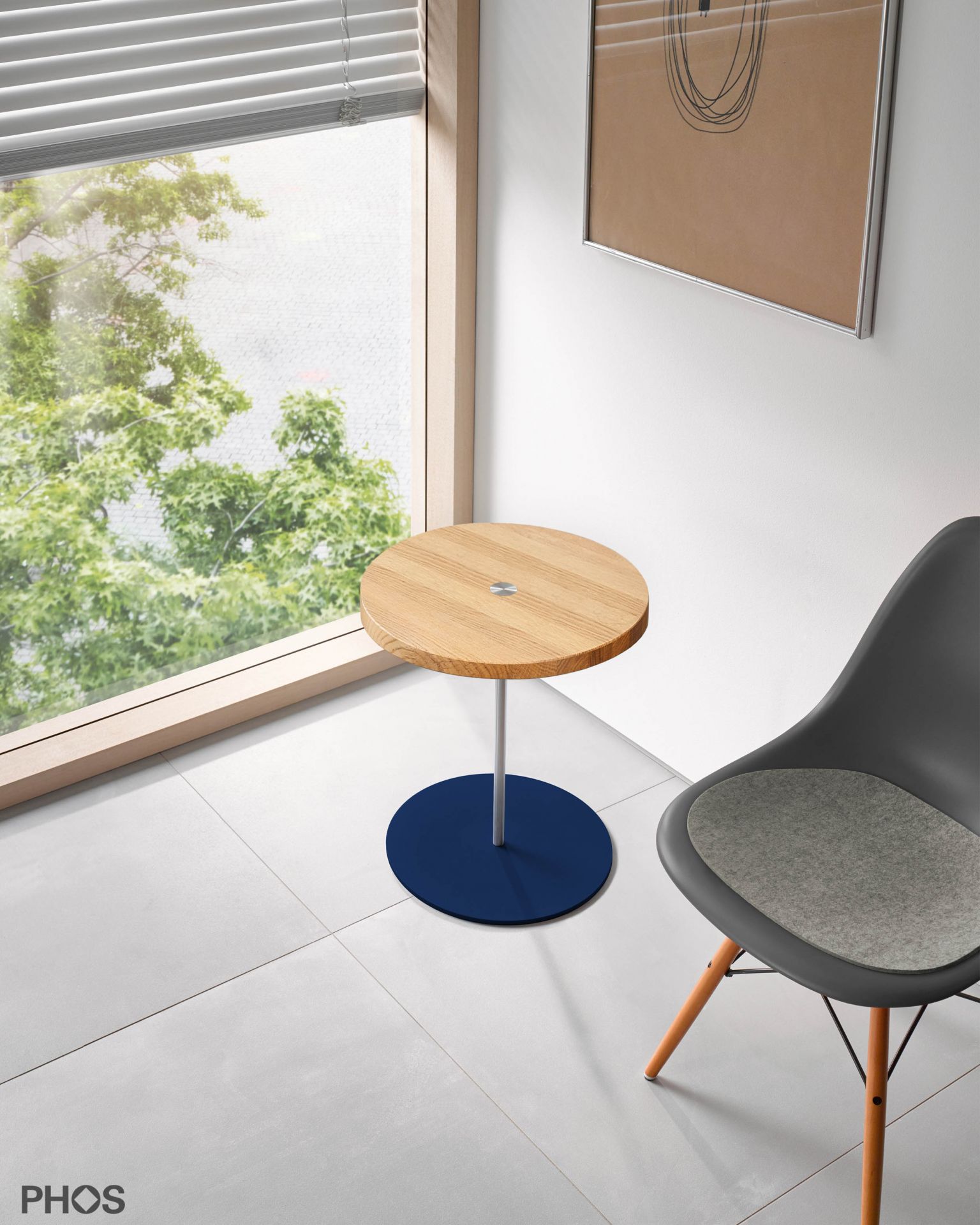 BT400-Eiche-BPB Приставной столик, высота 40 см, столешница из дуба, основание синее PHOS  - Вид №1