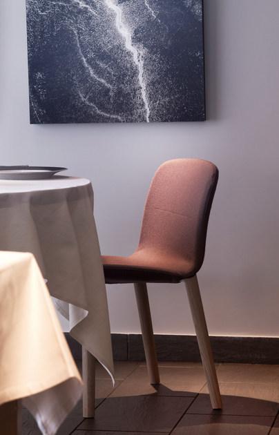 ALKI Штабелируемый стул со съемным чехлом из ткани Jantzi sun-id-1368273 - Вид №9