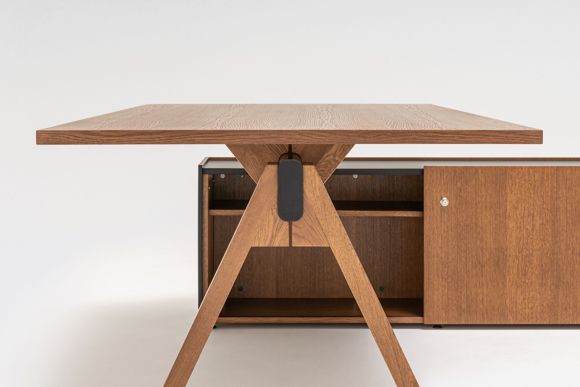 Деревянный угловой секционный стол со встроенной полкой MDD Viga ARCH-00080022 - Вид №20