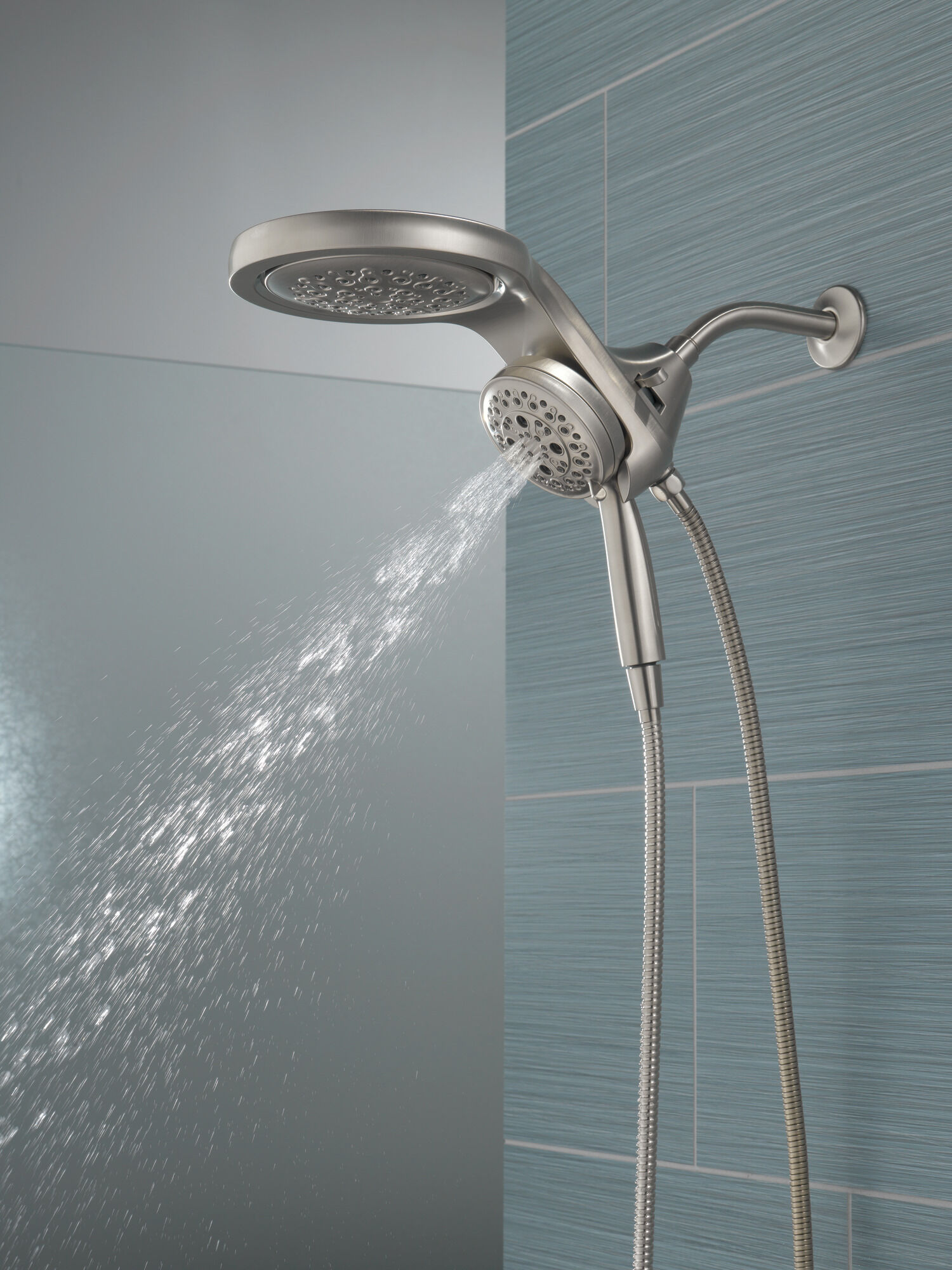 58680-SS HydroRain® H2Okinetic® 5-регулировочная душевая лейка два в одном Delta Faucet Universal Showering Нержавеющая сталь  - Вид №20