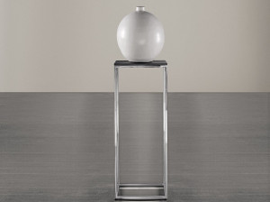 Деревянный пьедестал