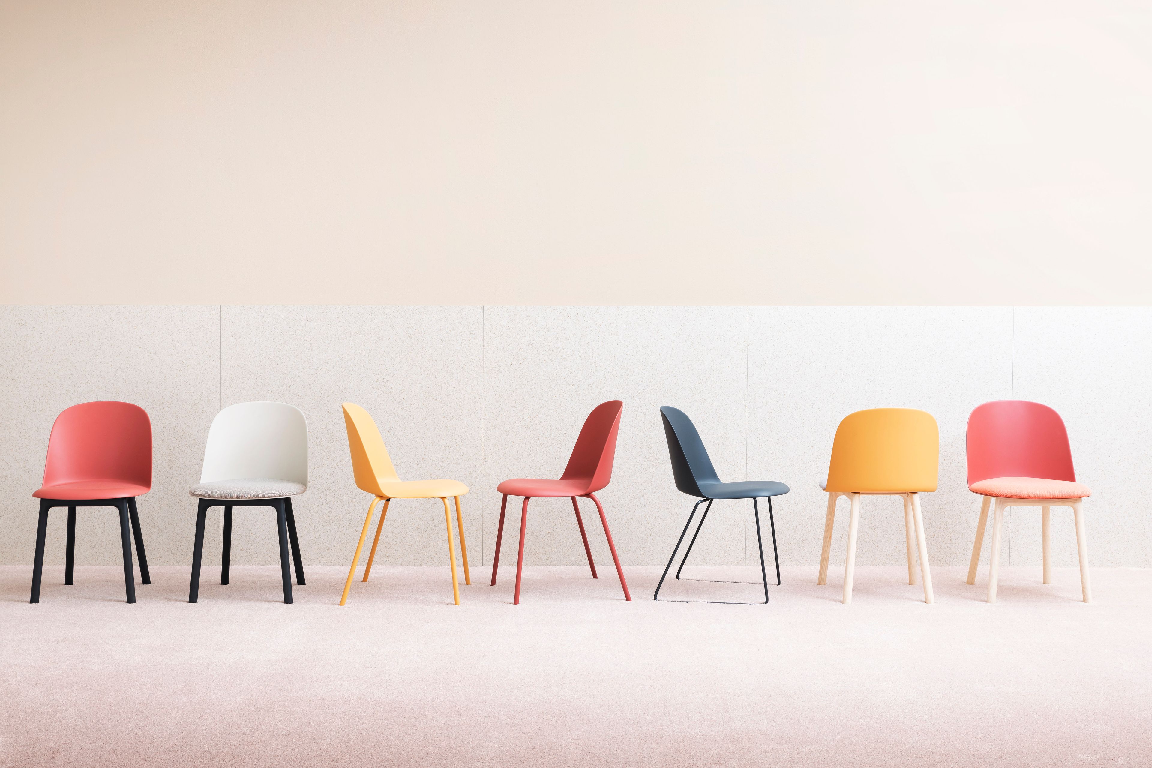 Штабелируемый стул из полипропилена с металлическими ножками Miniforms Mariolina ARCH-00065828 - Вид №3