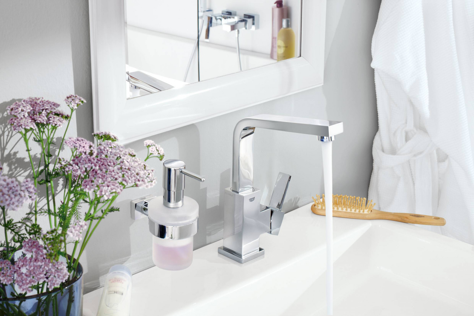 40508000 Держатель для стакана или мыльницы Grohe Essentials Cube хром
