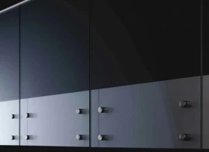 Q-RAILING ITALIA Стеклянный парапет с крепежными шпильками из нержавеющей стали Easy glass®