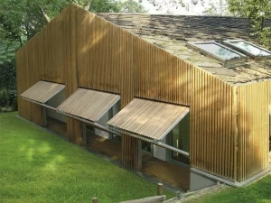 Capoferri Serramenti Солнцезащитный крем с отверстием для колен