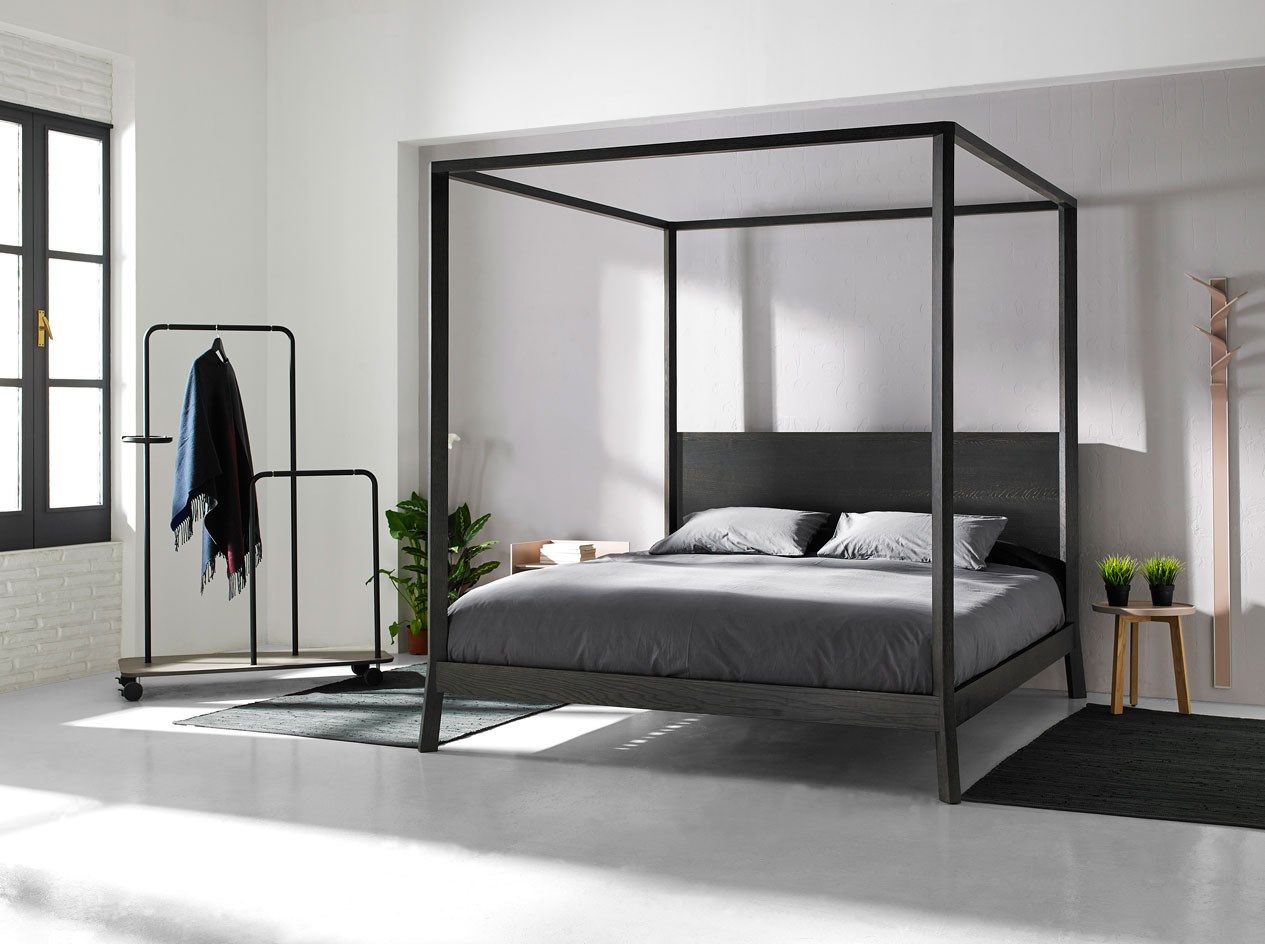 Двуспальная кровать из массива дерева Punt Breda ARCH-00010263 - Вид №2