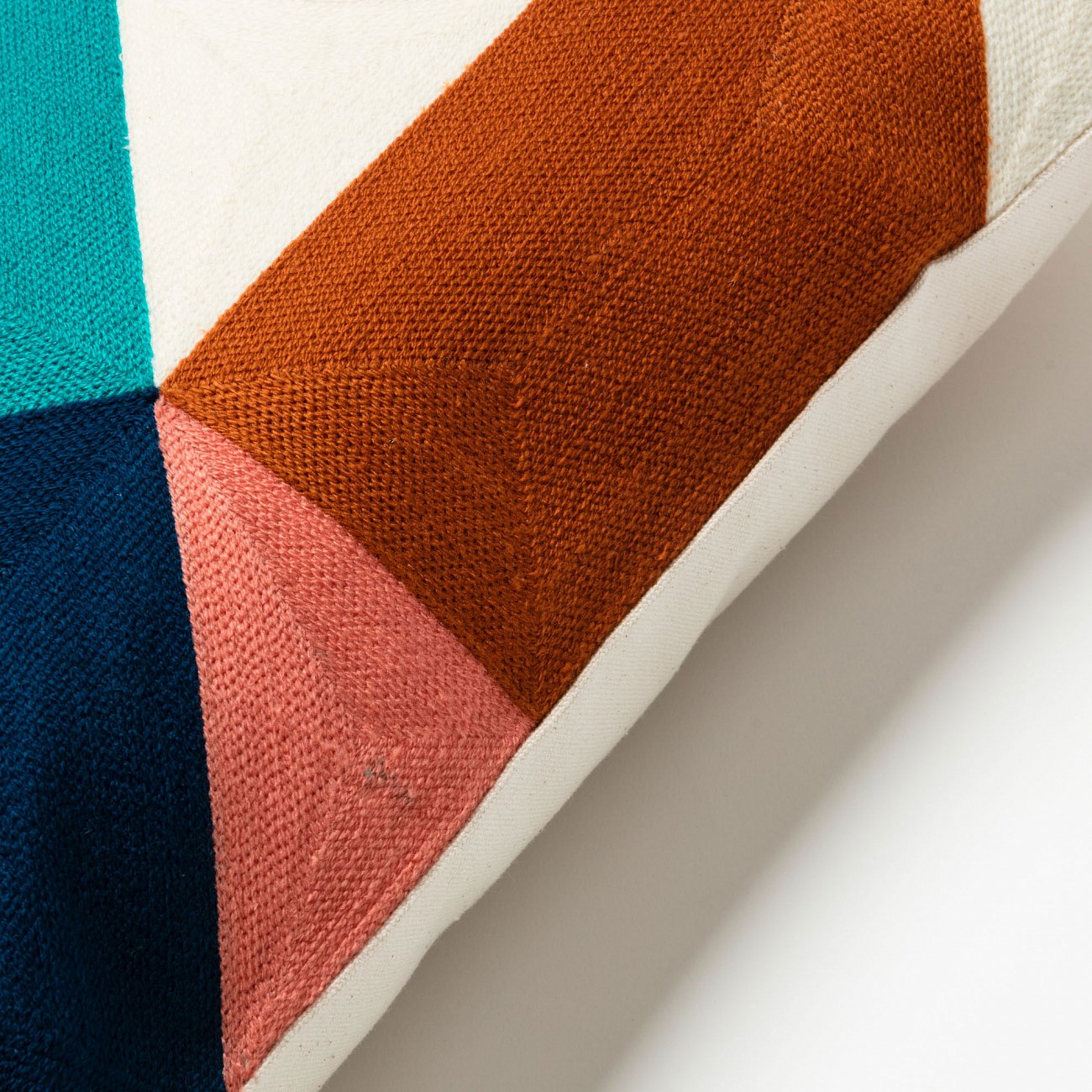 Чехол на подушку Batana cushion от La Forma LA FORMA ОРНАМЕНТ 321531  - Вид №1