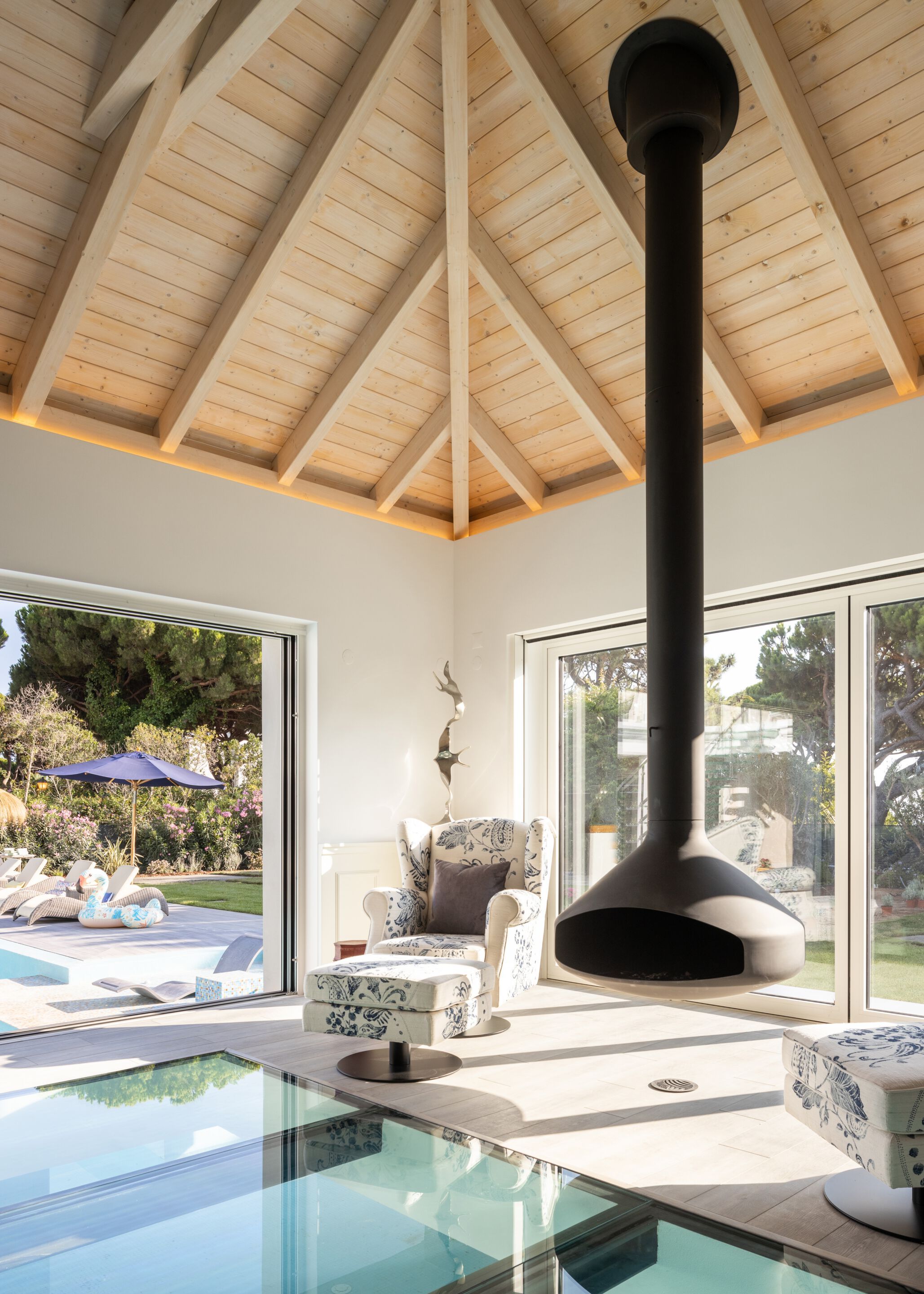 Стальной подвесной декоративный камин Focus creation Ergofocus ARCH-00116292 - Вид №3