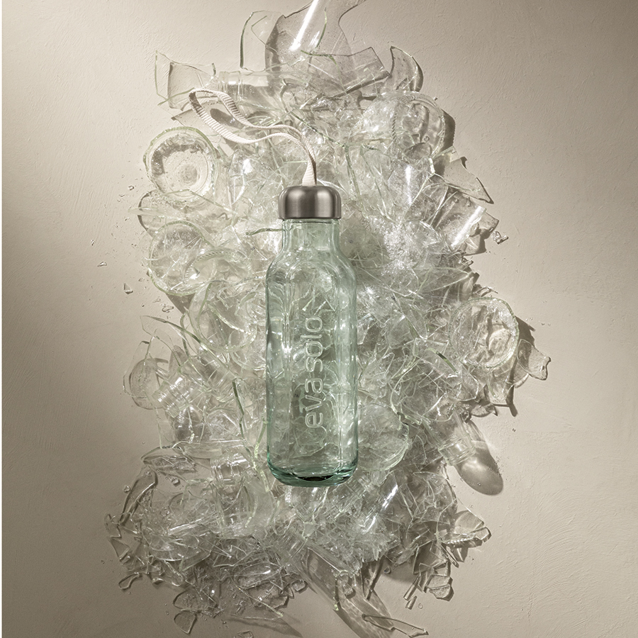 541049 Бутылка, 500 мл, переработанное стекло, бежевая Eva Solo  - Вид №1