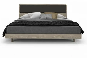 Huppé Кровать двуспальная из березы с мягким изголовьем Alma 1649u / 1653u