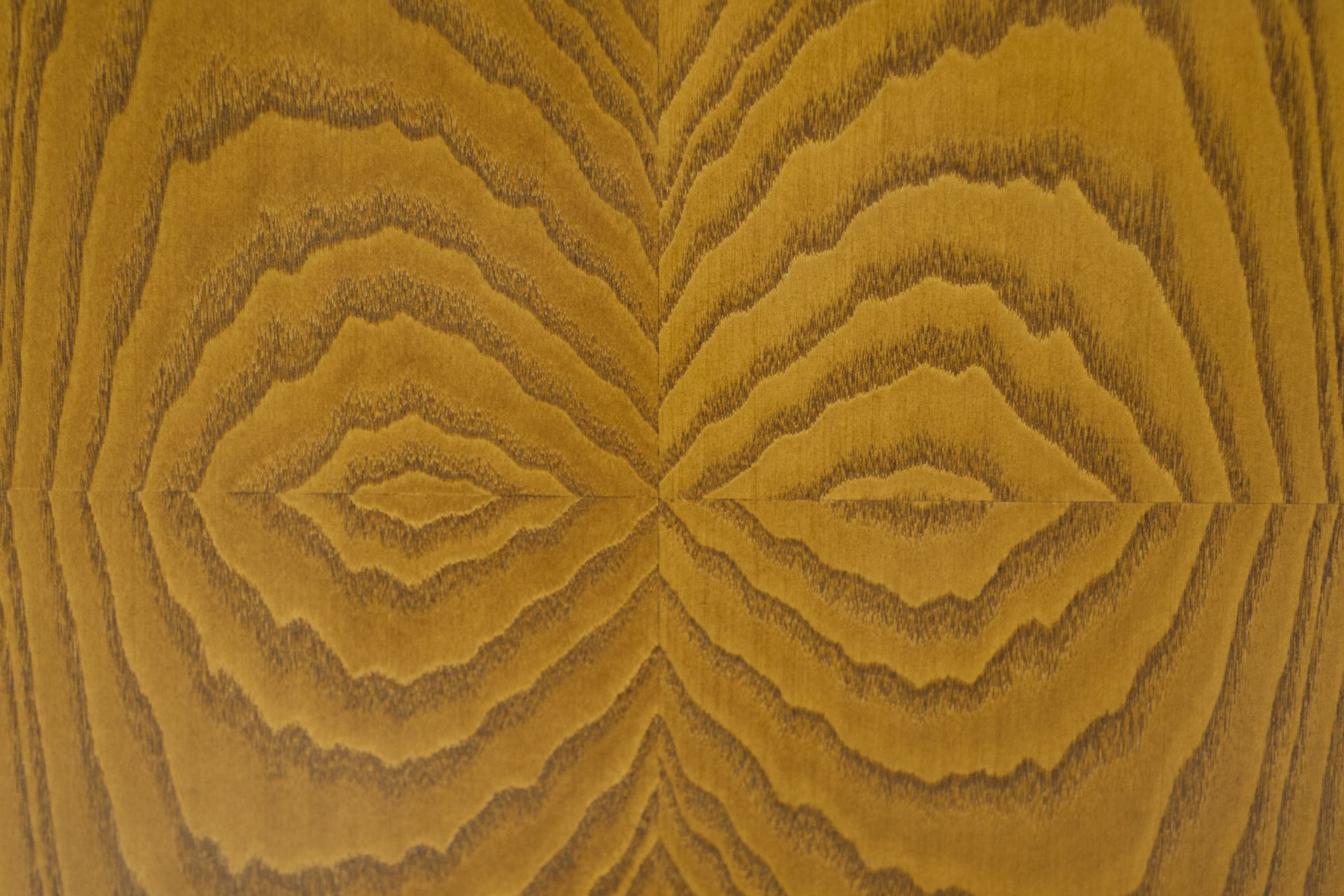 Деревянный низкий ТВ-шкаф Hurtado Traditional ARCH-00013878 - Вид №3