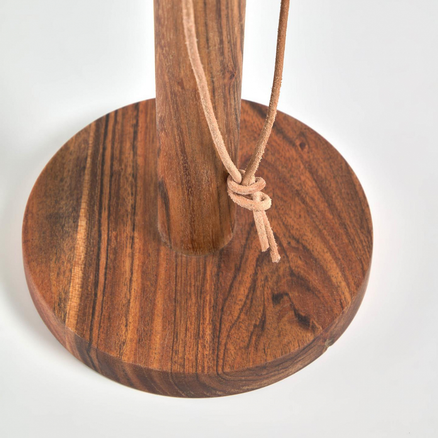 091180 Держатель для рулонных полотенец деревянный La Forma Ema