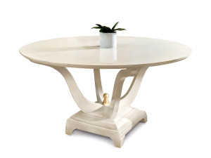 Круглый деревянный обеденный стол