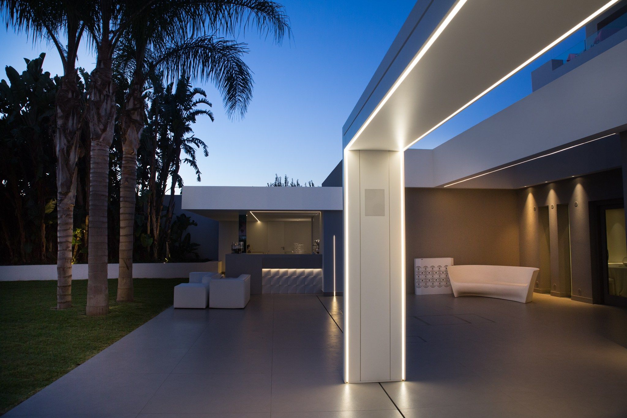 Самонесущий моторизованный козырек от солнца UNOSIDER GATE SHADE ARCH-00152562 - Вид №14