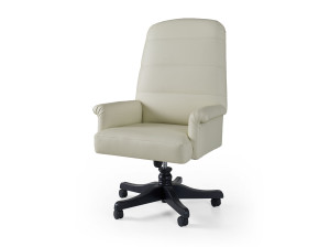 Кожаное вращающееся кресло