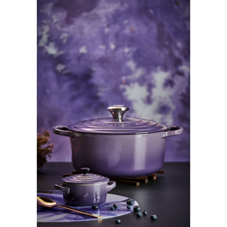Кастрюля чугунная Le Creuset, Ø24 см, фиолетовая 21177247222430 - Вид №5