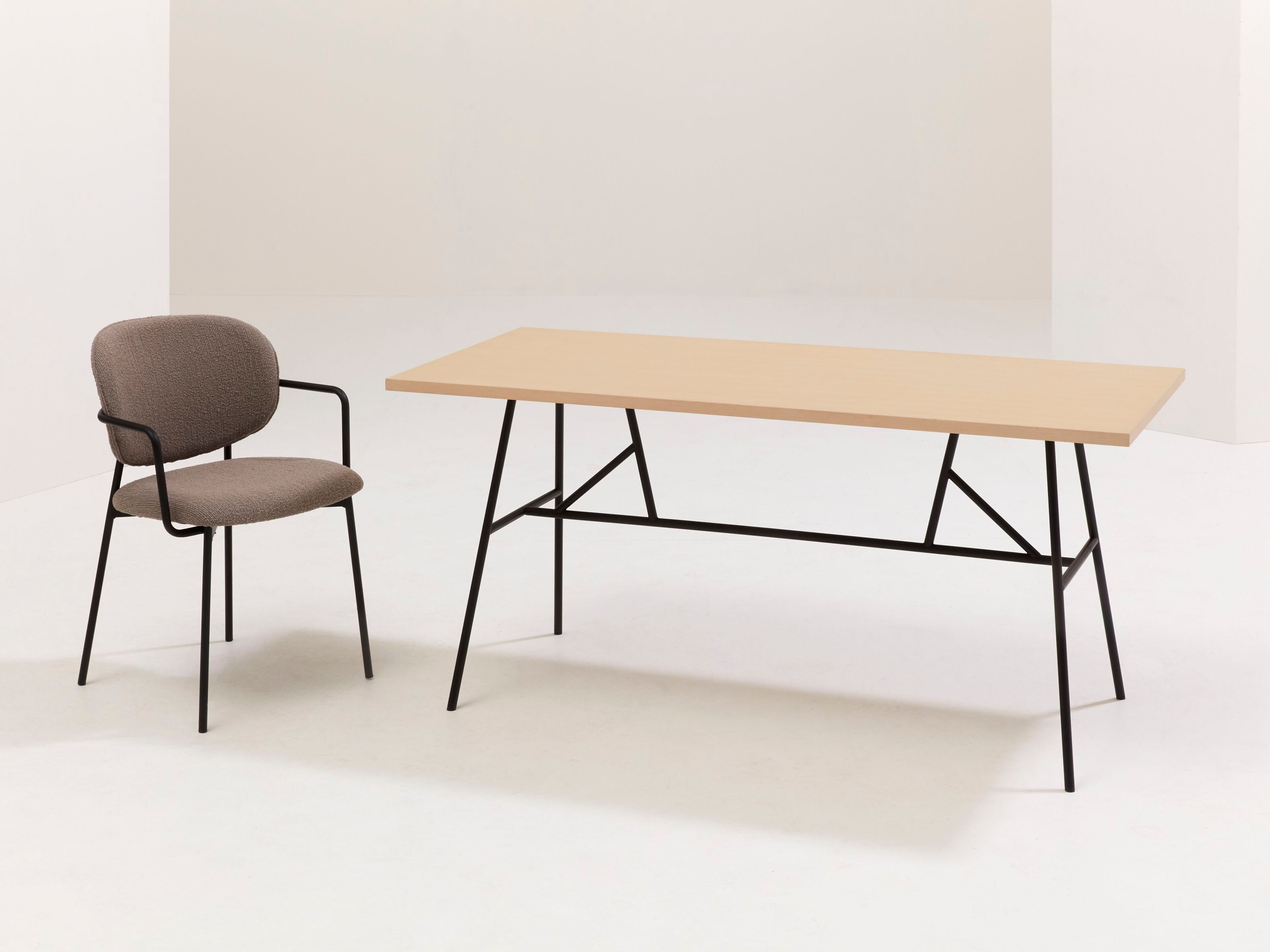 Стальной мягкий стул с подлокотниками Billiani Wround ARCH-00126914 - Вид №1