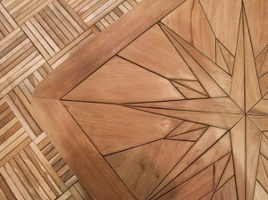 Открытый деревянный пол