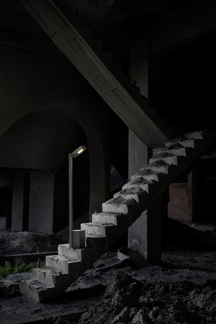 Bentu Design Торшер уличный светодиодный из бетона  C142000  - Вид №3