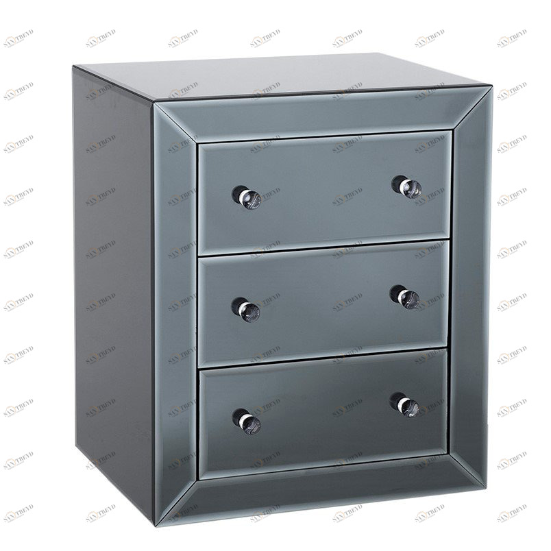 Прикроватная тумбочка зеркальная с 3 ящиками 68,5х57 см серая Brera EICHHOLTZ  286525 Серый 