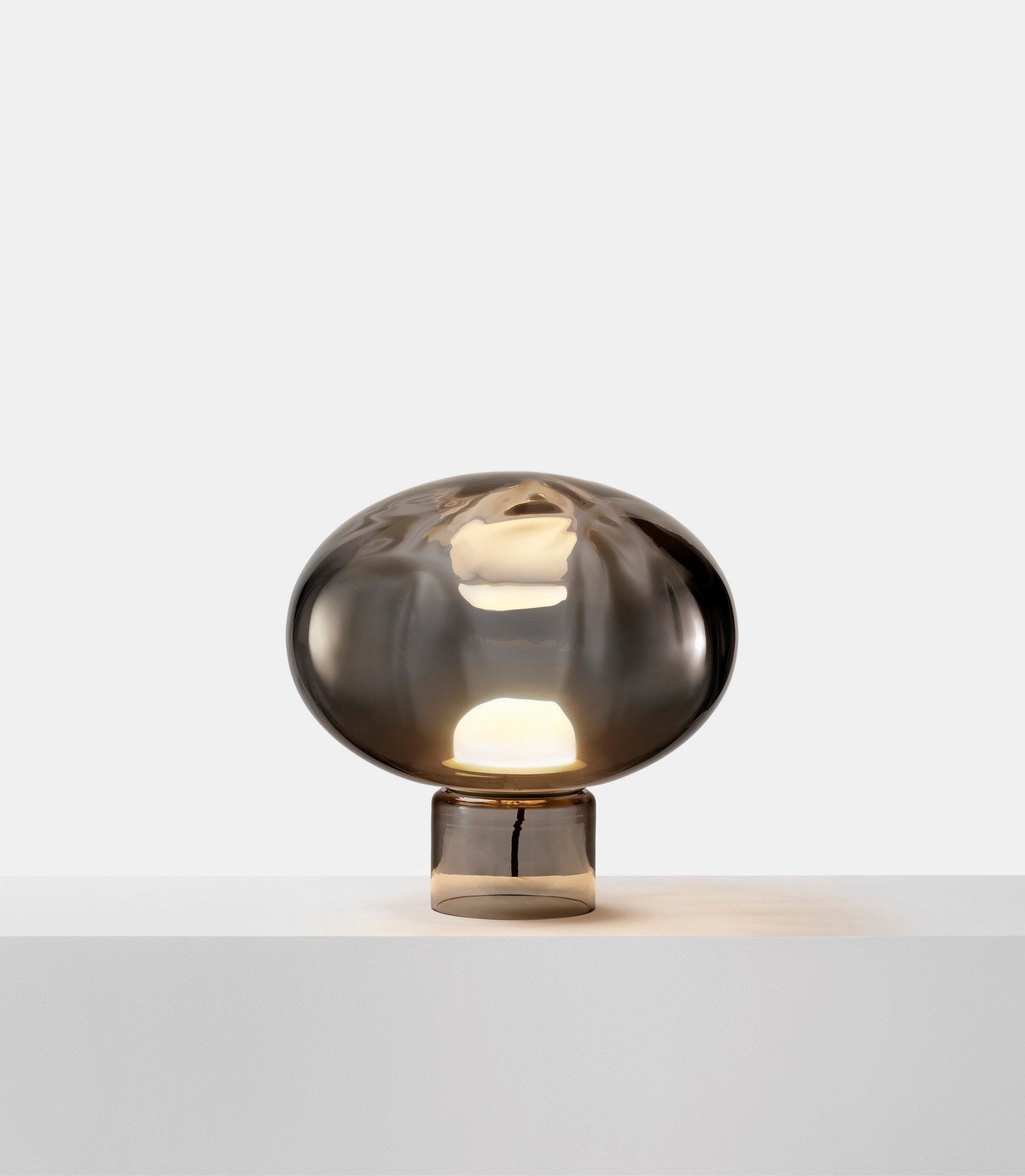 Алюминиевая и стеклянная светодиодная настольная лампа Ross Gardam Méne ARCH-00008728 - Вид №7