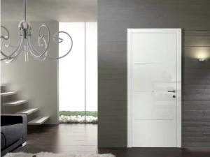 GIDEA Распашная дверь из лакированного ламината Moderno