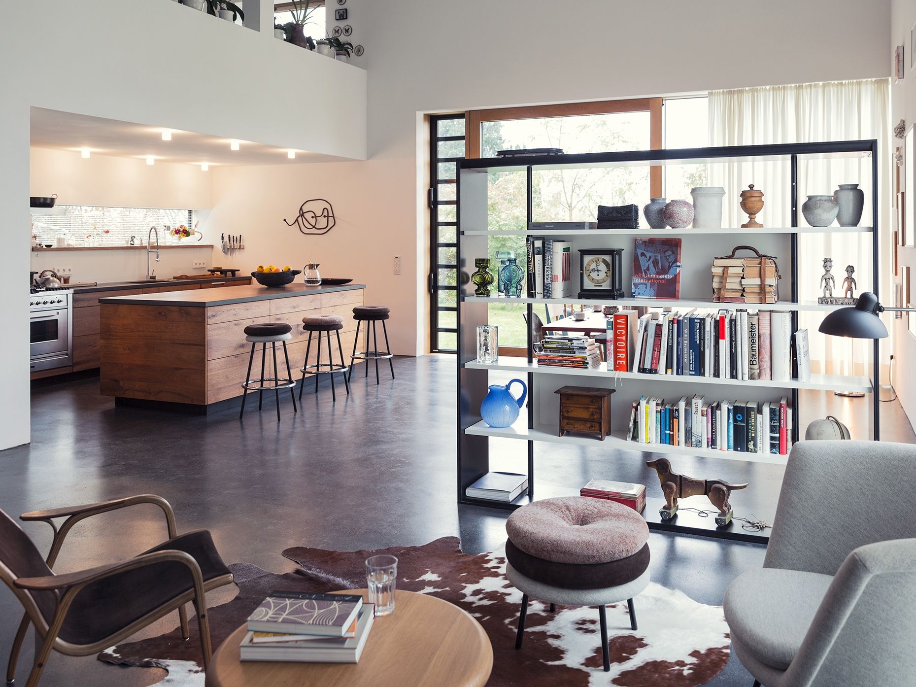 Высокий стул с мягким сиденьем Richard Lampert том ARCH-00085460 - Вид №5