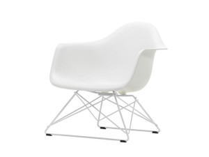 Полипропиленовое кресло с подлокотниками