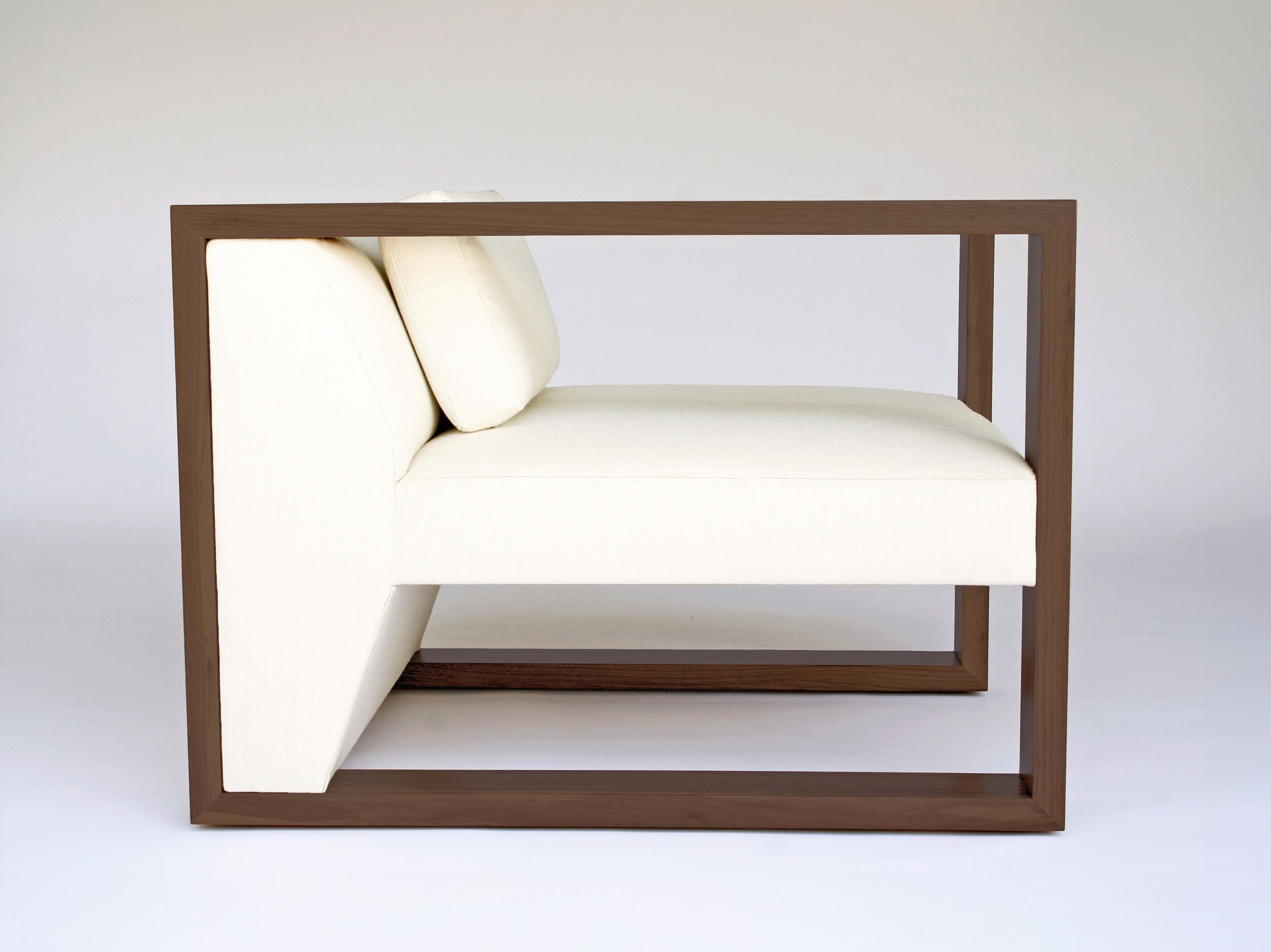 Тканевое кресло с подлокотниками Phase Design Maxell ARCH-00081148