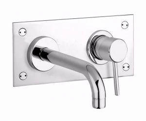 Rubinetteria Giulini Смеситель для умывальника настенный на 2 отверстия с тарелкой Futuro