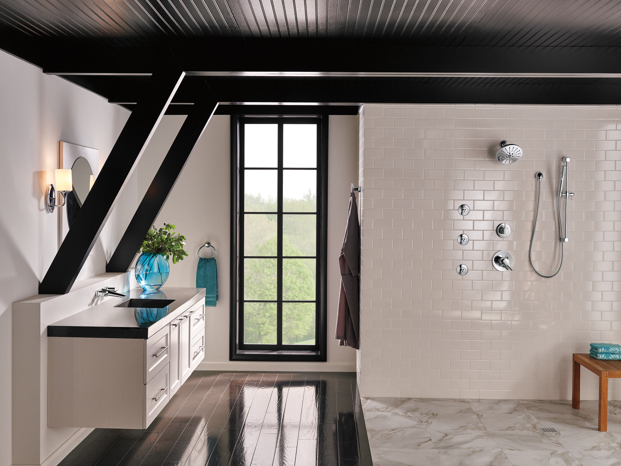 Смеситель для ванной на стене с двумя ручками Delta Faucet T3561LF-WL - Вид №1