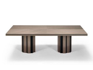 Прямоугольный деревянный обеденный стол