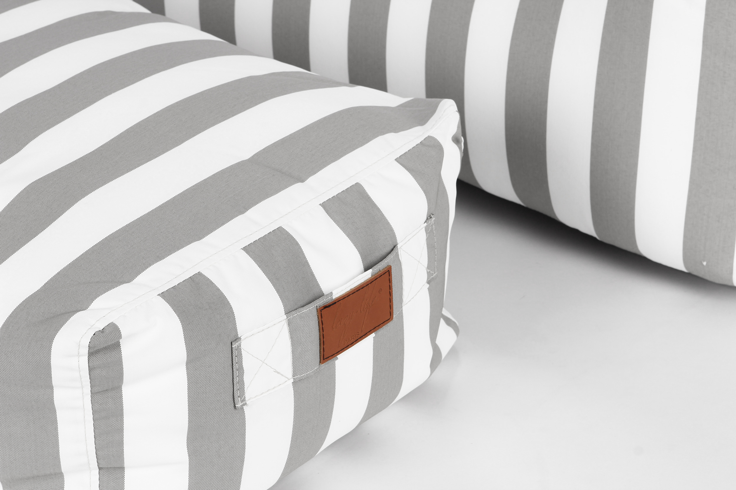 2000983113542 Кресло бескаркасное с пуфом Odeon LAZY LIFE PARIS  - Вид №1