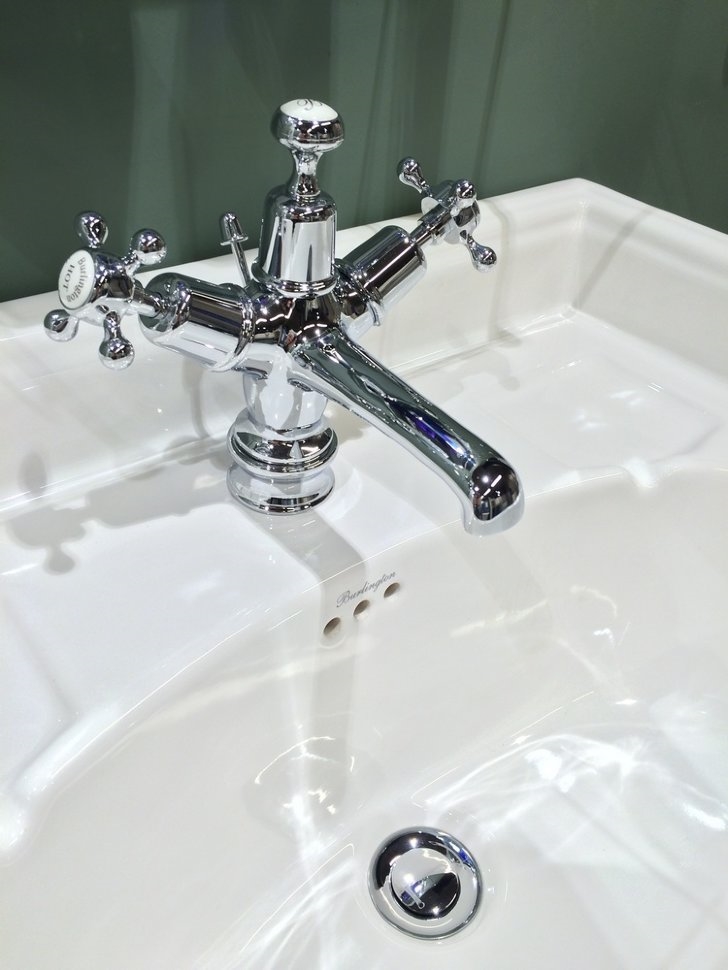 Смеситель для раковины на 1 отверстие Regent, с донным клапаном [CLR4 BLA] Regent Burlington T12-QT BLA, T1 BLA, T4B - Вид №2