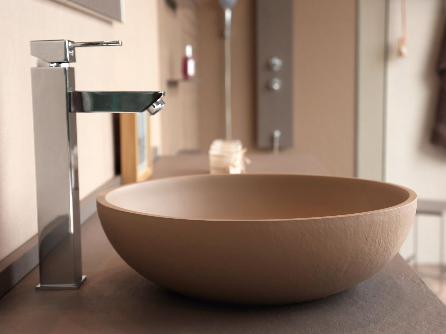 Одинарный круглый умывальник из Акрона© Acquabella On top ARCH-00076099