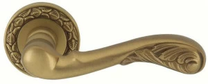 Bronces Mestre Металлическая ручка с античной отделкой на розе Clasica 0r6560.000.44