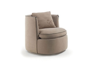 Тканевое кресло