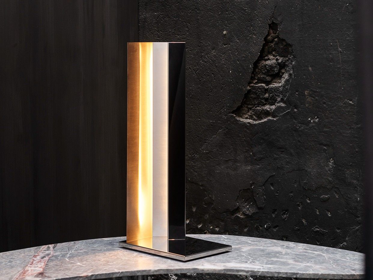 Светодиодная настольная лампа из нержавеющей стали Tacchini Mano Light ARCH-00081838 - Вид №1