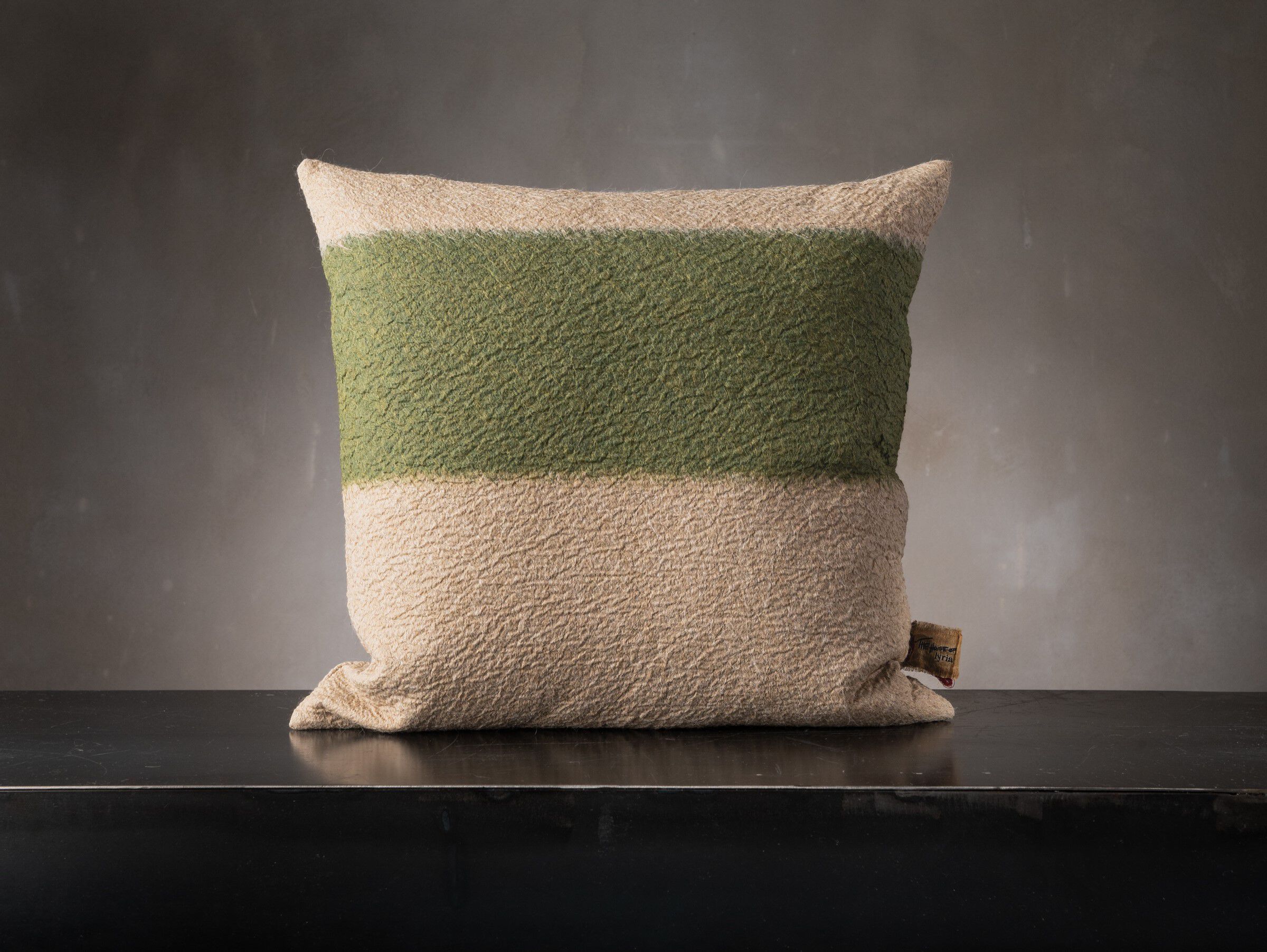 Квадратная подушка из хлопка и альпаки The House of Lyria GALADRIEL ARCH-00011588