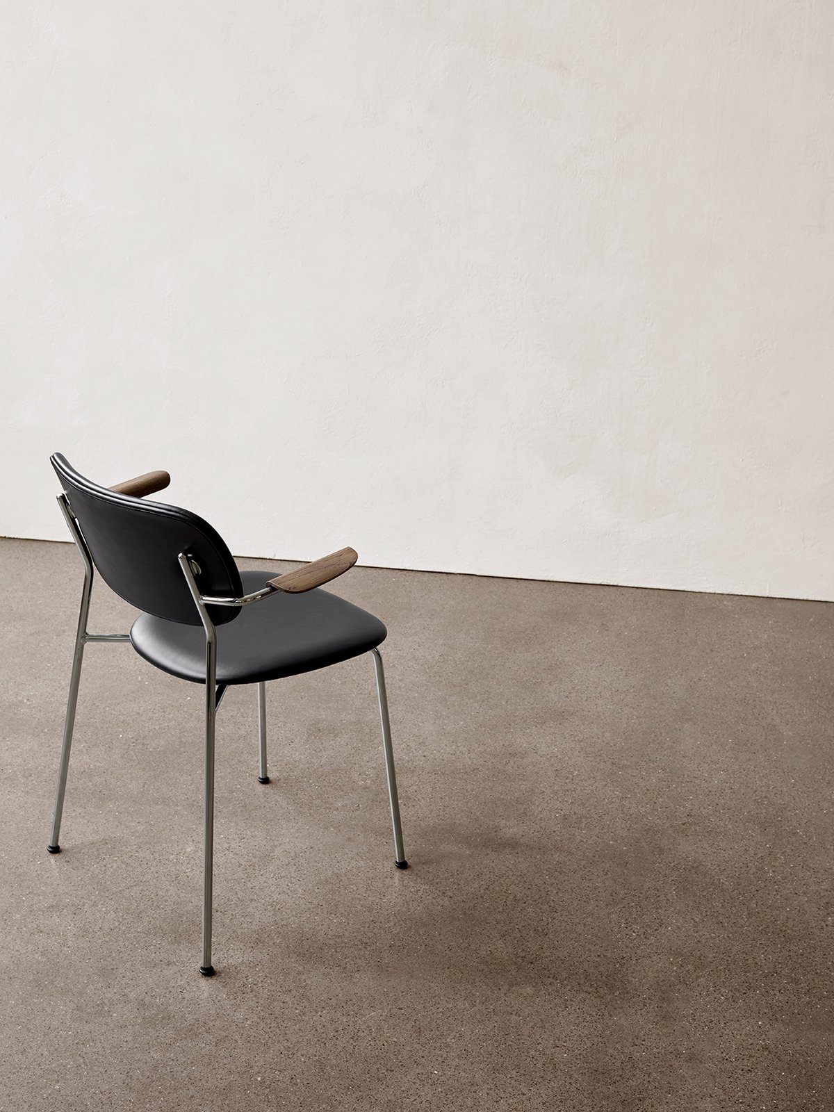 1110004-001H00ZZ MENU Обеденный стул, полностью обитый, с подлокотником, Хром Черный дуб | Дакар 0842  - Вид №17