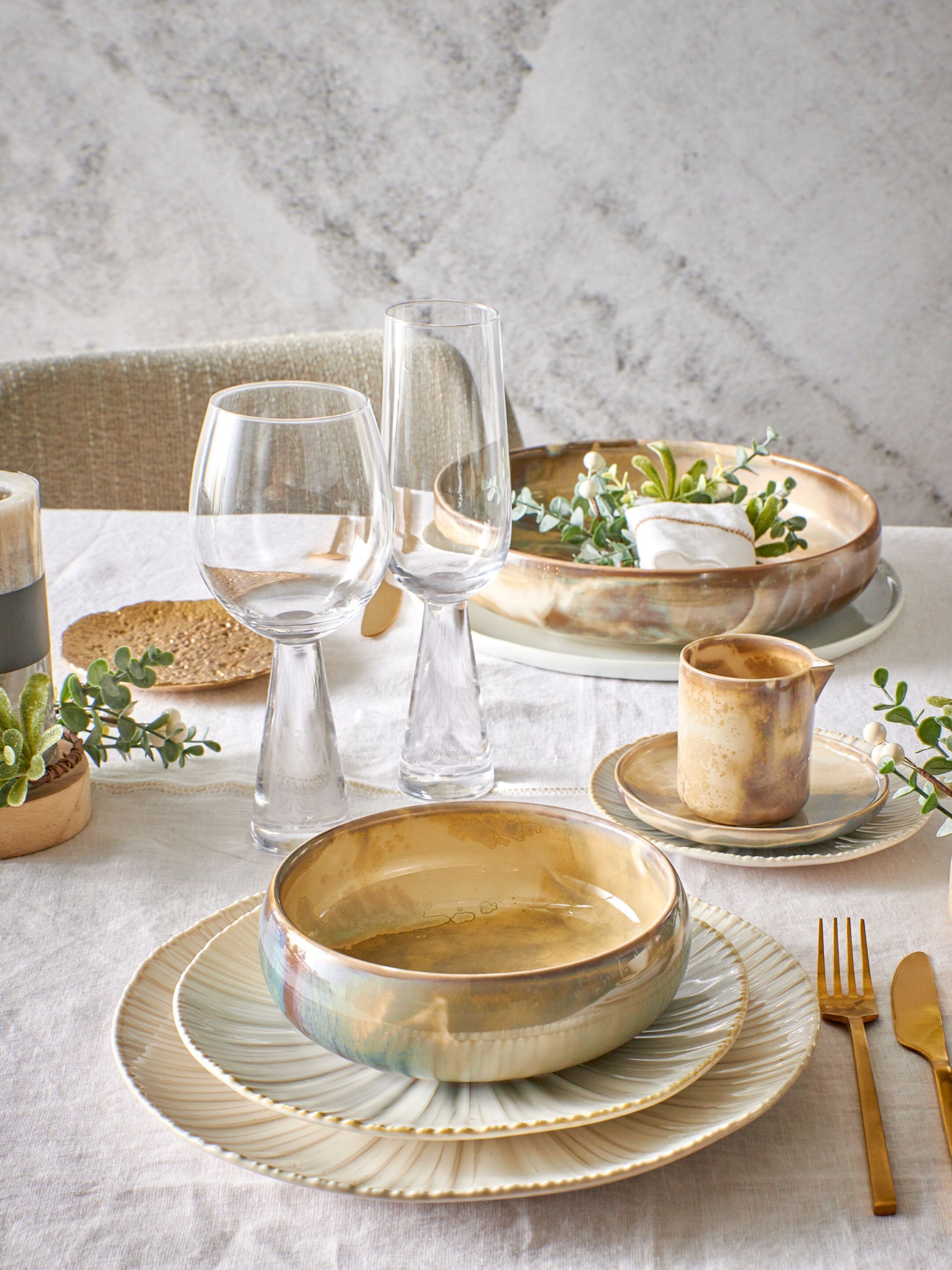 Фарфоровая круглая плоская тарелка POMAX Mysa ARCH-00110032 - Вид №5