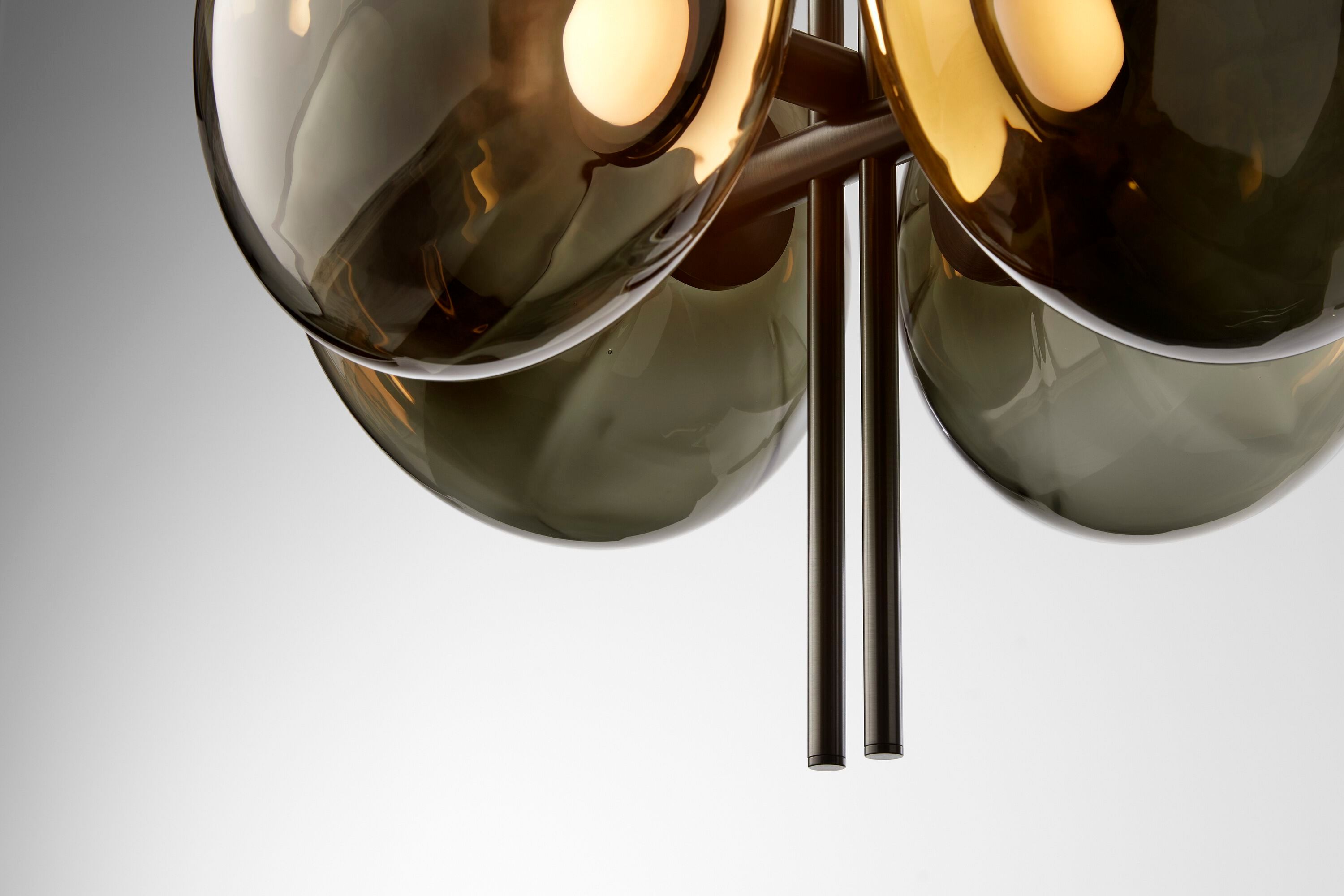 Стеклянный светодиодный подвесной светильник Ross Gardam Aeris ARCH-00116316 - Вид №2