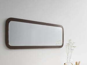 Настенное зеркало