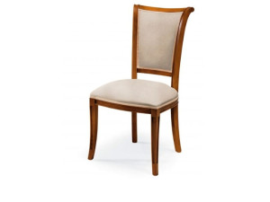 Деревянный стул с мягким сиденьем